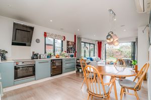 Photo 42- click for photo gallery